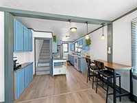 510 West Dewey Street, Freeport, IL 61032