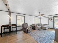 510 West Dewey Street, Freeport, IL 61032