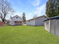 510 West Dewey Street, Freeport, IL 61032