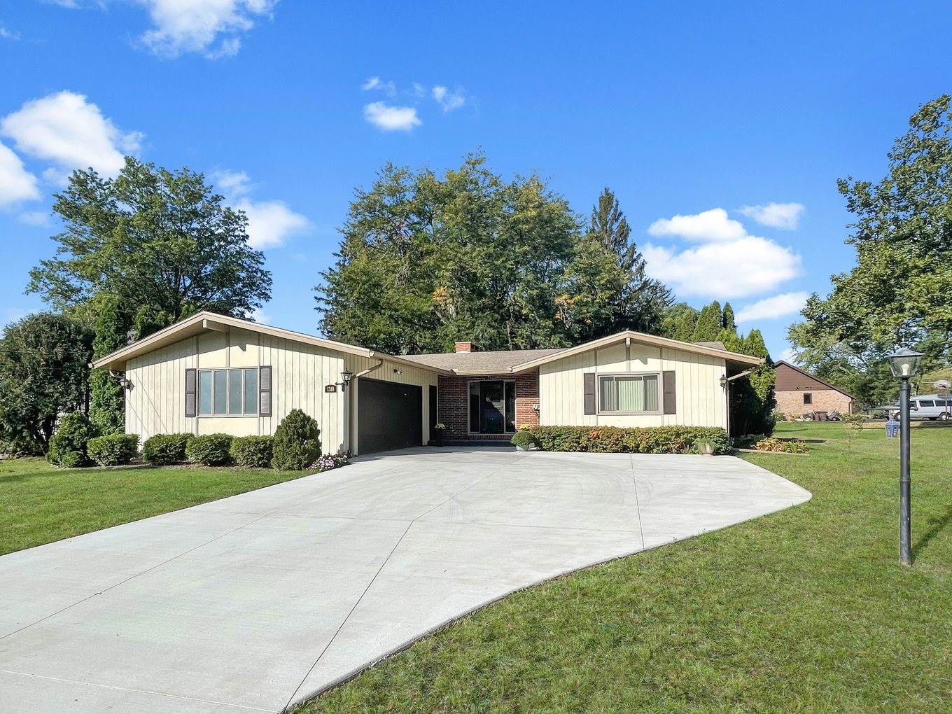 1318 Ridgefield Road, Freeport, IL 61032