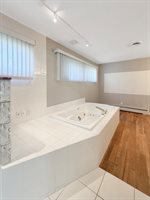 1318 Ridgefield Road, Freeport, IL 61032