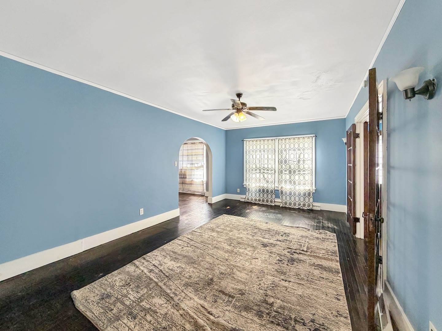 405 North Apple Avenue, Freeport, IL 61032