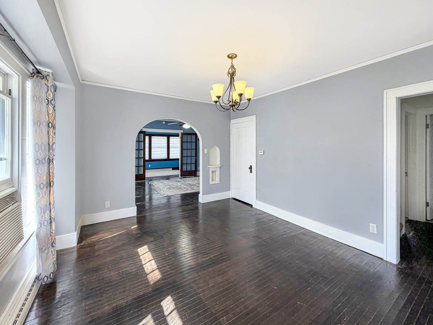 405 North Apple Avenue, Freeport, IL 61032