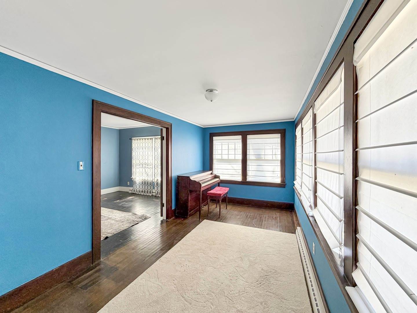 405 North Apple Avenue, Freeport, IL 61032