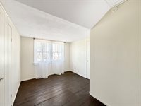 405 North Apple Avenue, Freeport, IL 61032