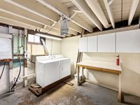 405 North Apple Avenue, Freeport, IL 61032