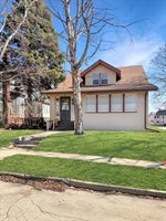 405 North Apple Avenue, Freeport, IL 61032