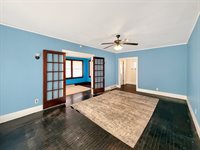 405 North Apple Avenue, Freeport, IL 61032