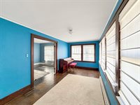 405 North Apple Avenue, Freeport, IL 61032