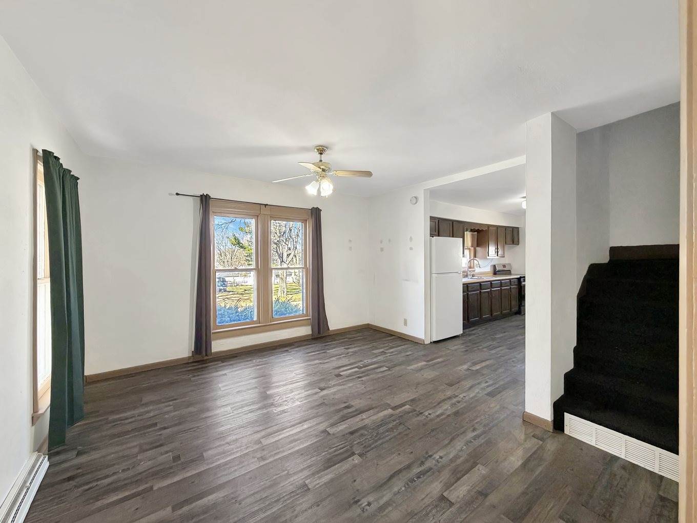 430 West American Street, Freeport, IL 61032