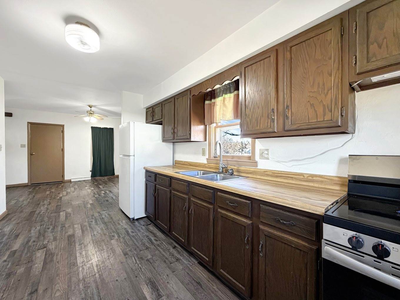 430 West American Street, Freeport, IL 61032