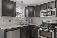 103 Juniper Ln, Tewksbury, MA 01876