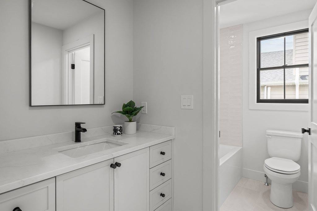 29 Dartmouth St, Arlington, MA 02474