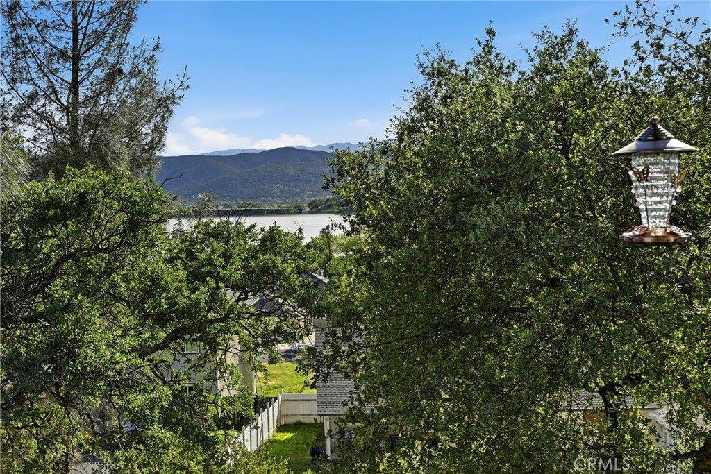 18669 Deer Hill, Hidden Valley Lake, CA 95467