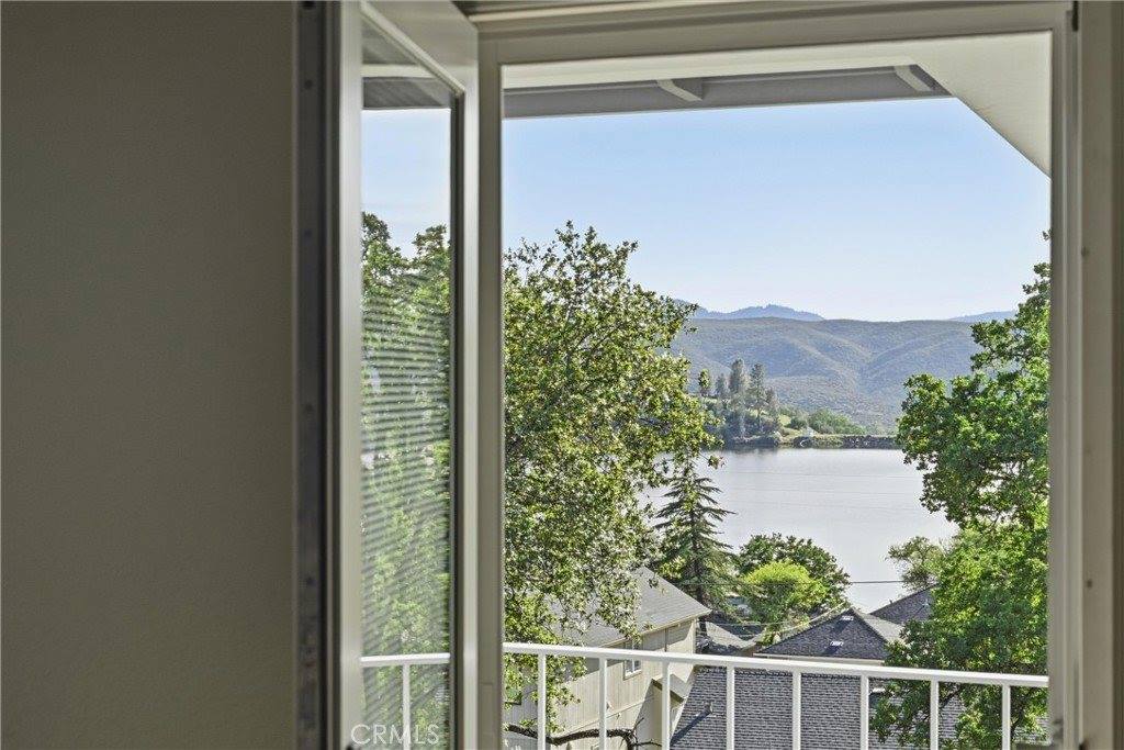 18669 Deer Hill, Hidden Valley Lake, CA 95467