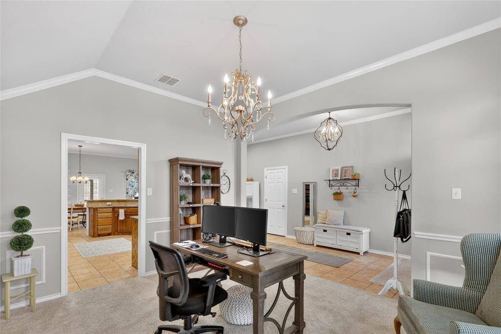 11005 Castle Oak Lane, Fort Worth, TX 76108