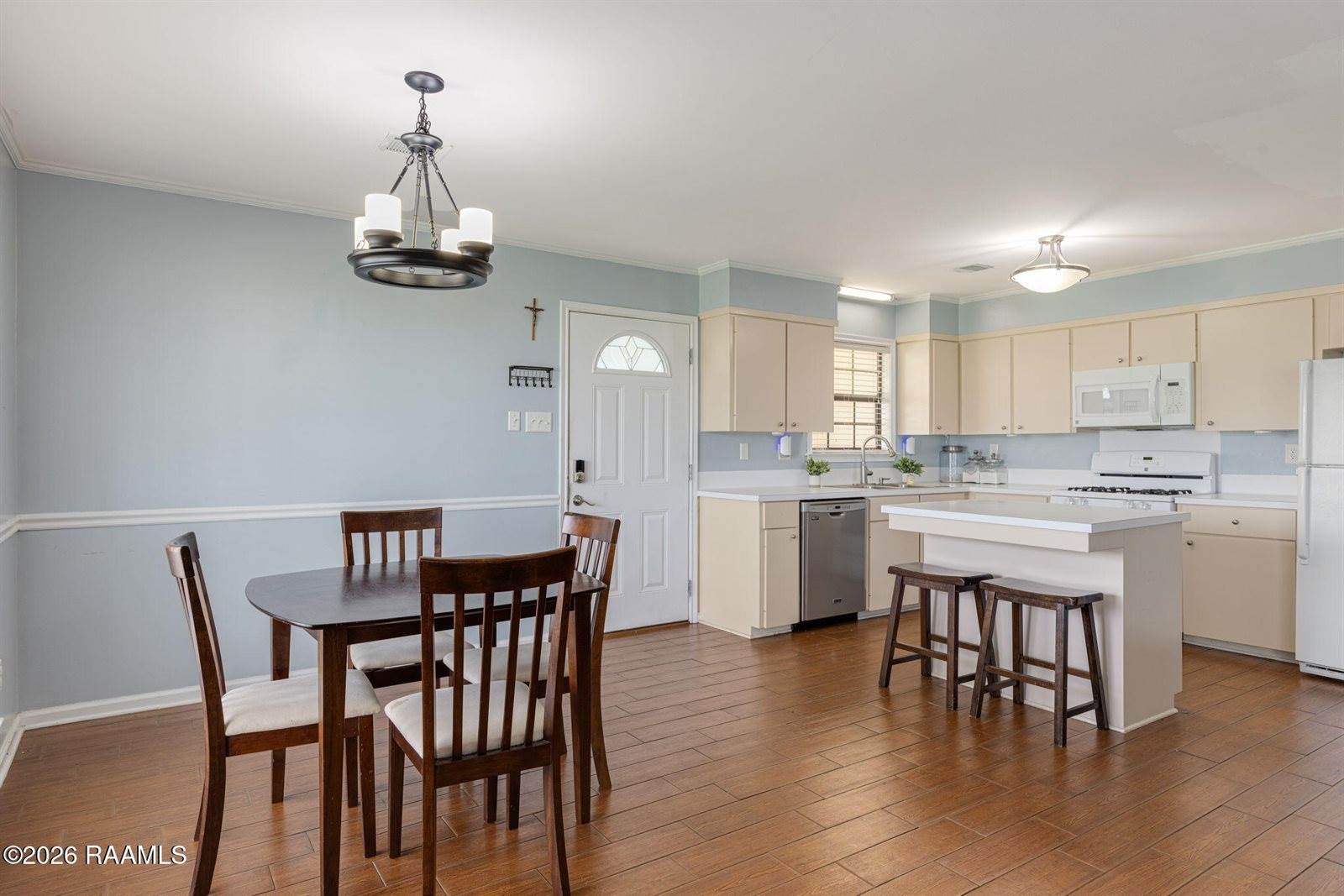 1608 East B North Street, Rayne, LA 70578