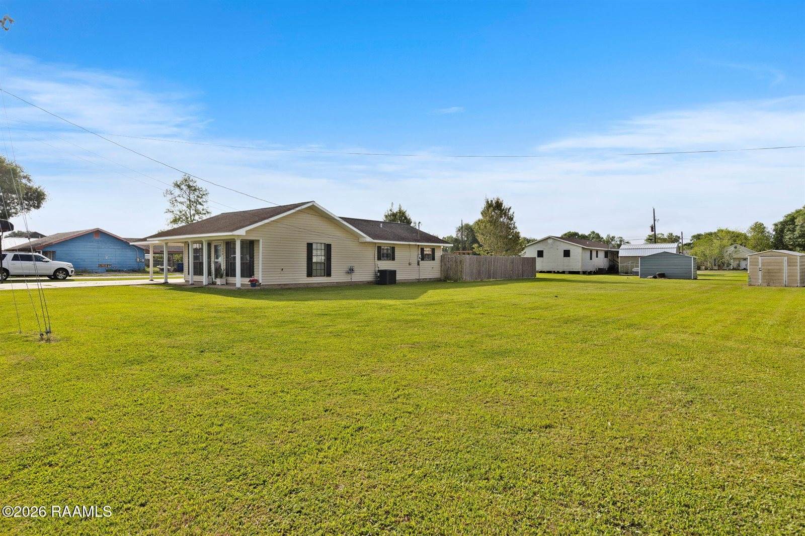 1608 East B North Street, Rayne, LA 70578
