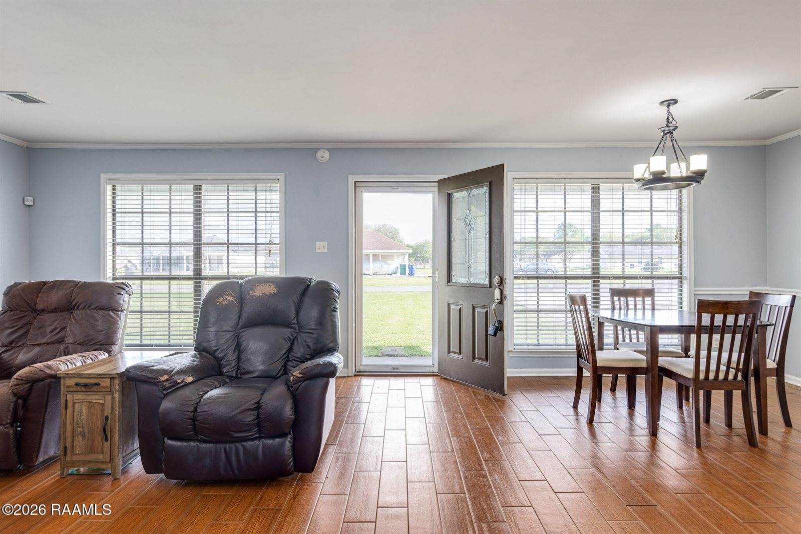 1608 East B North Street, Rayne, LA 70578