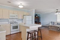 1608 East B North Street, Rayne, LA 70578