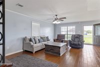 1608 East B North Street, Rayne, LA 70578