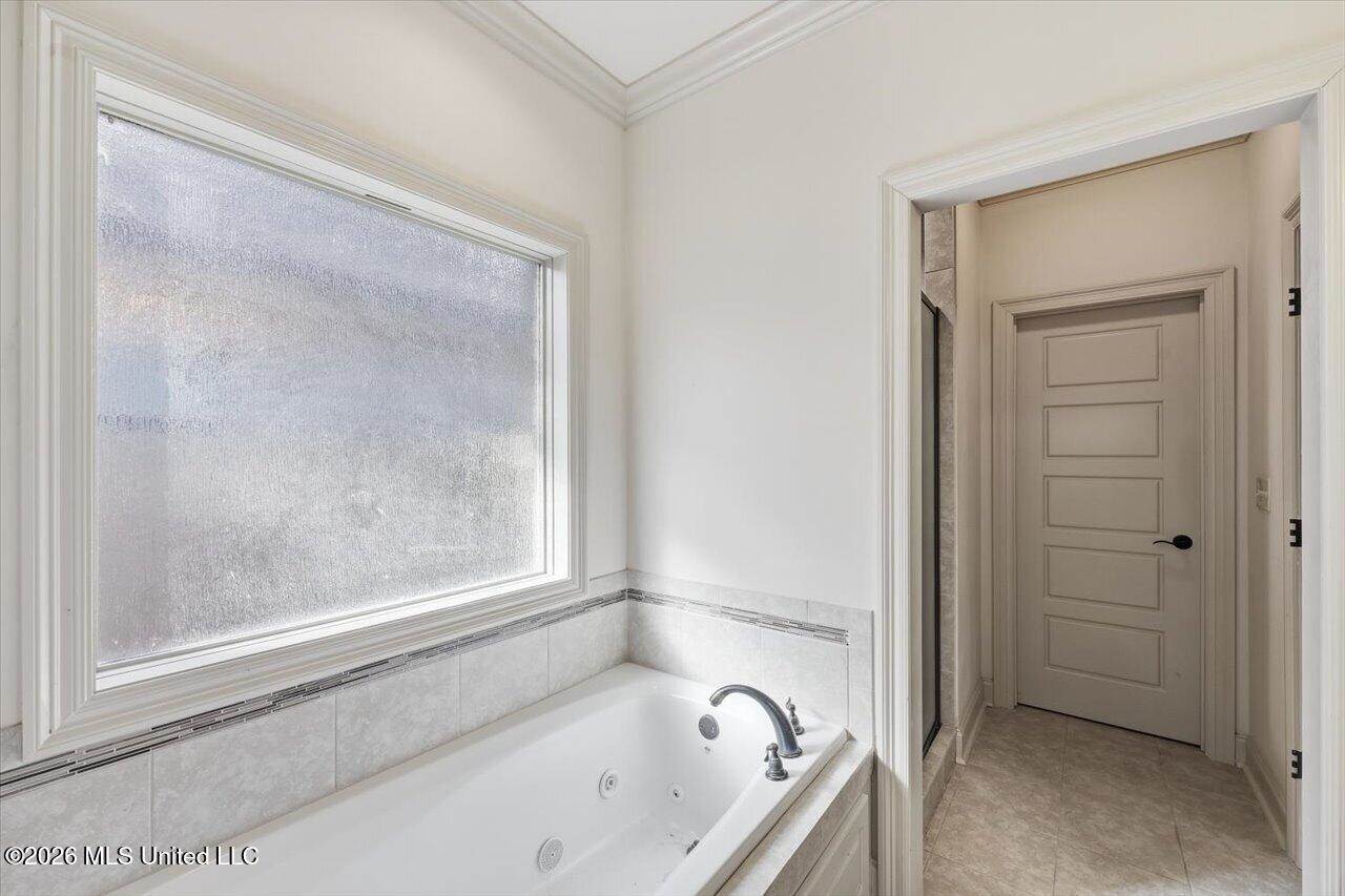 133 Meadowcreek Drive, Brandon, MS 39042