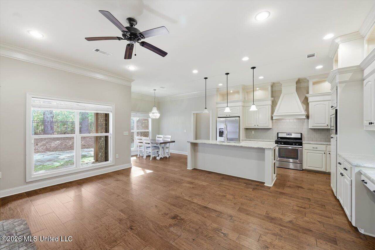 133 Meadowcreek Drive, Brandon, MS 39042