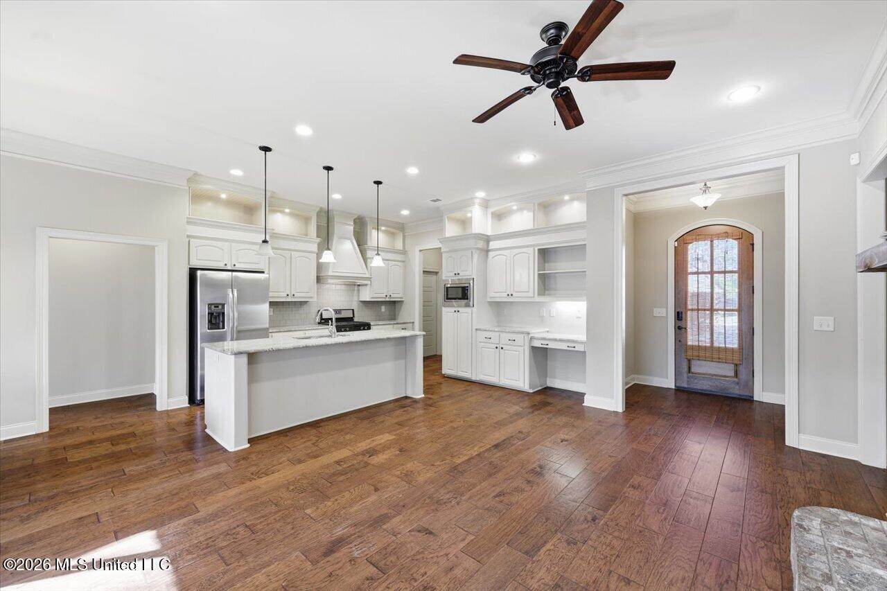 133 Meadowcreek Drive, Brandon, MS 39042