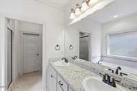 133 Meadowcreek Drive, Brandon, MS 39042