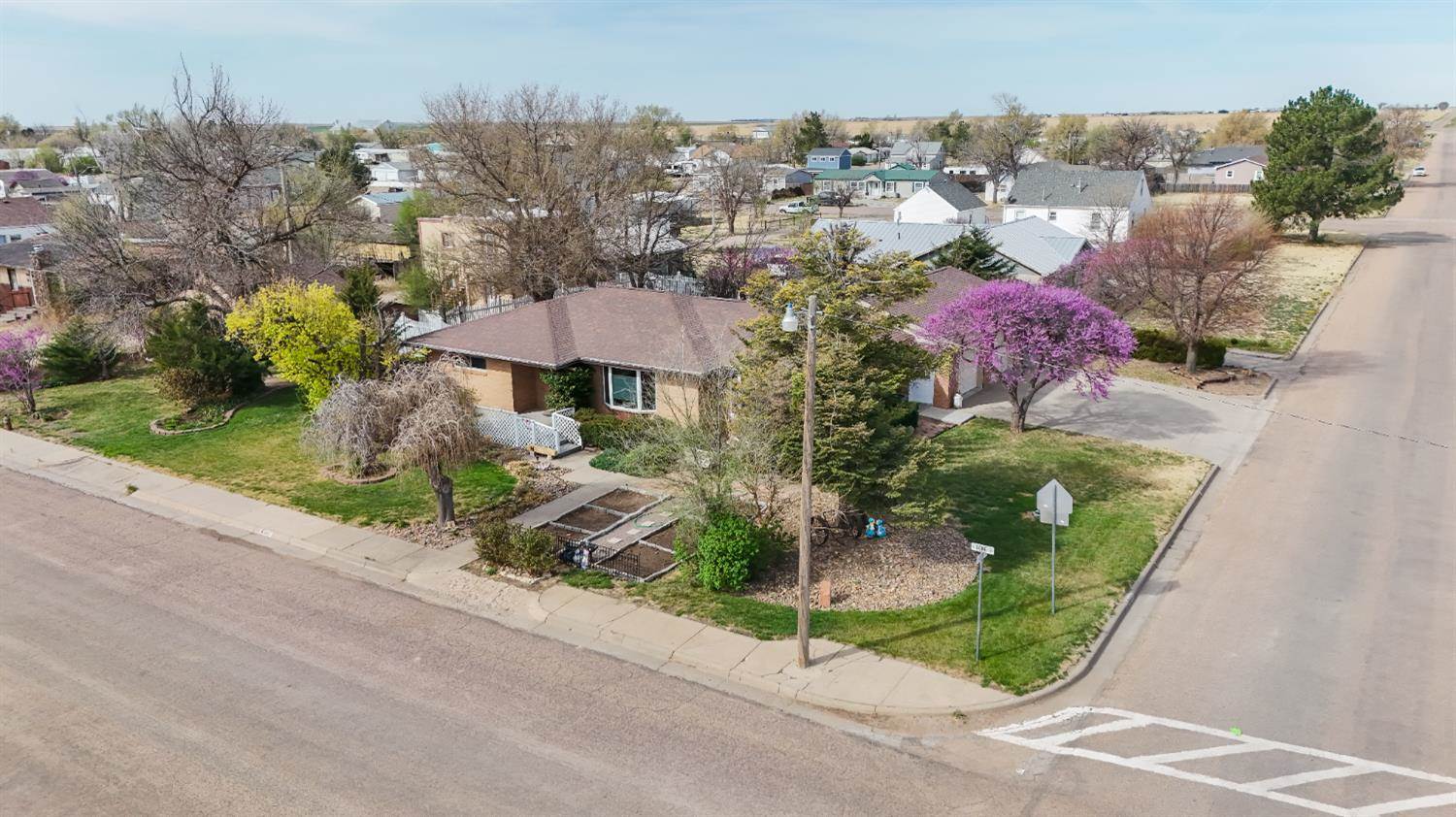 102 South Long Street, Johnson, KS 67855