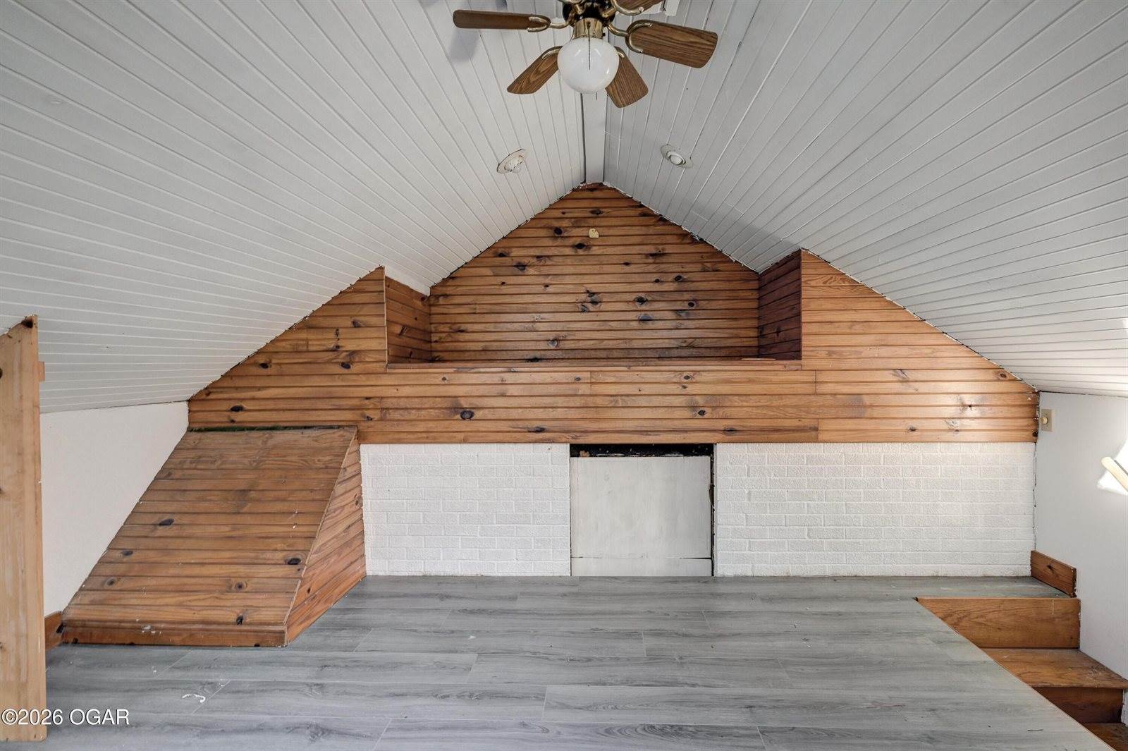 10961 Moose Drive, Neosho, MO 64850