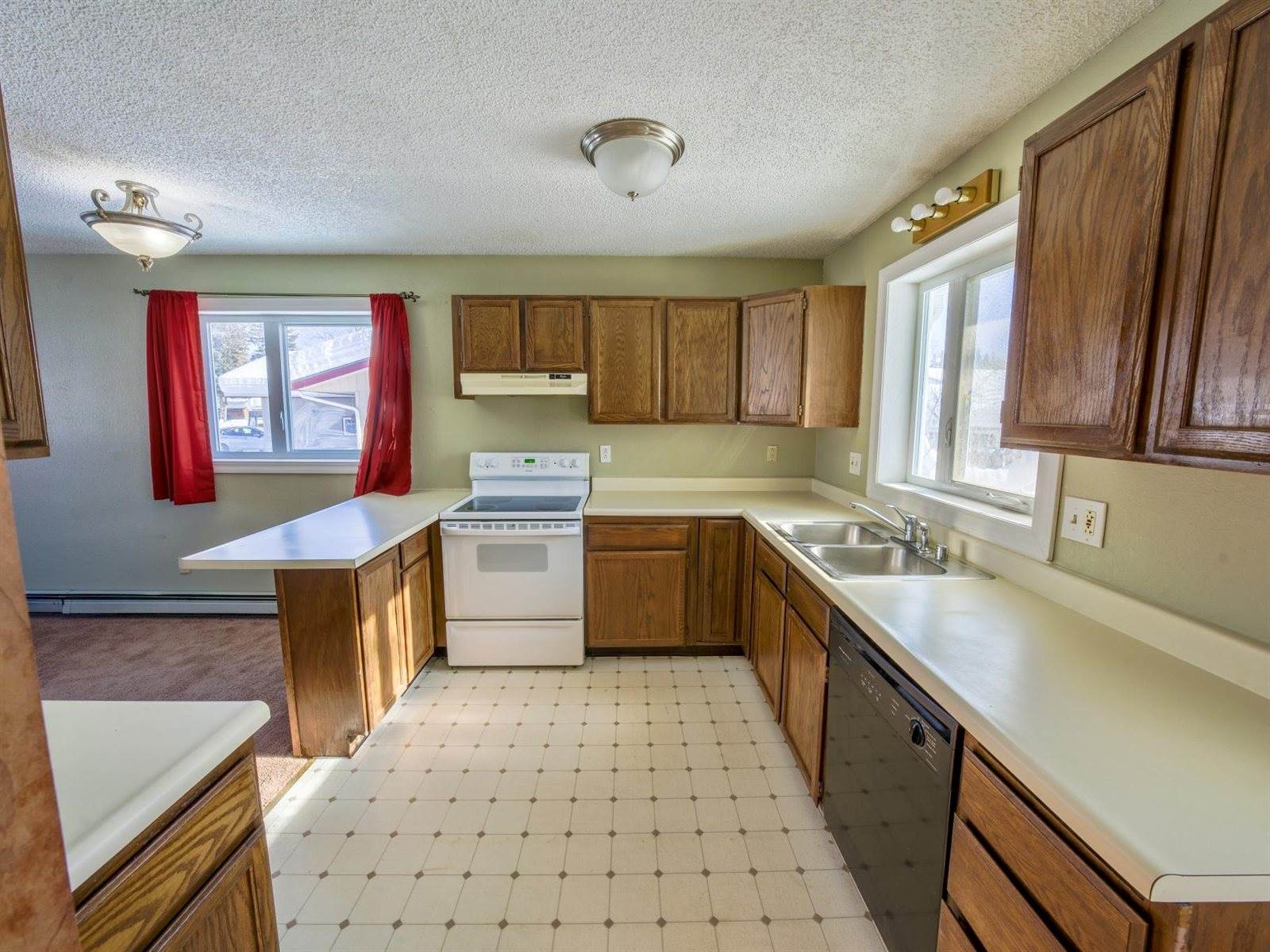 331 Carlton Drive, Fairbanks, AK 99712