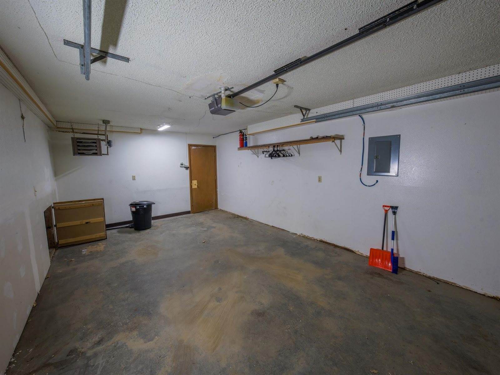 331 Carlton Drive, Fairbanks, AK 99712