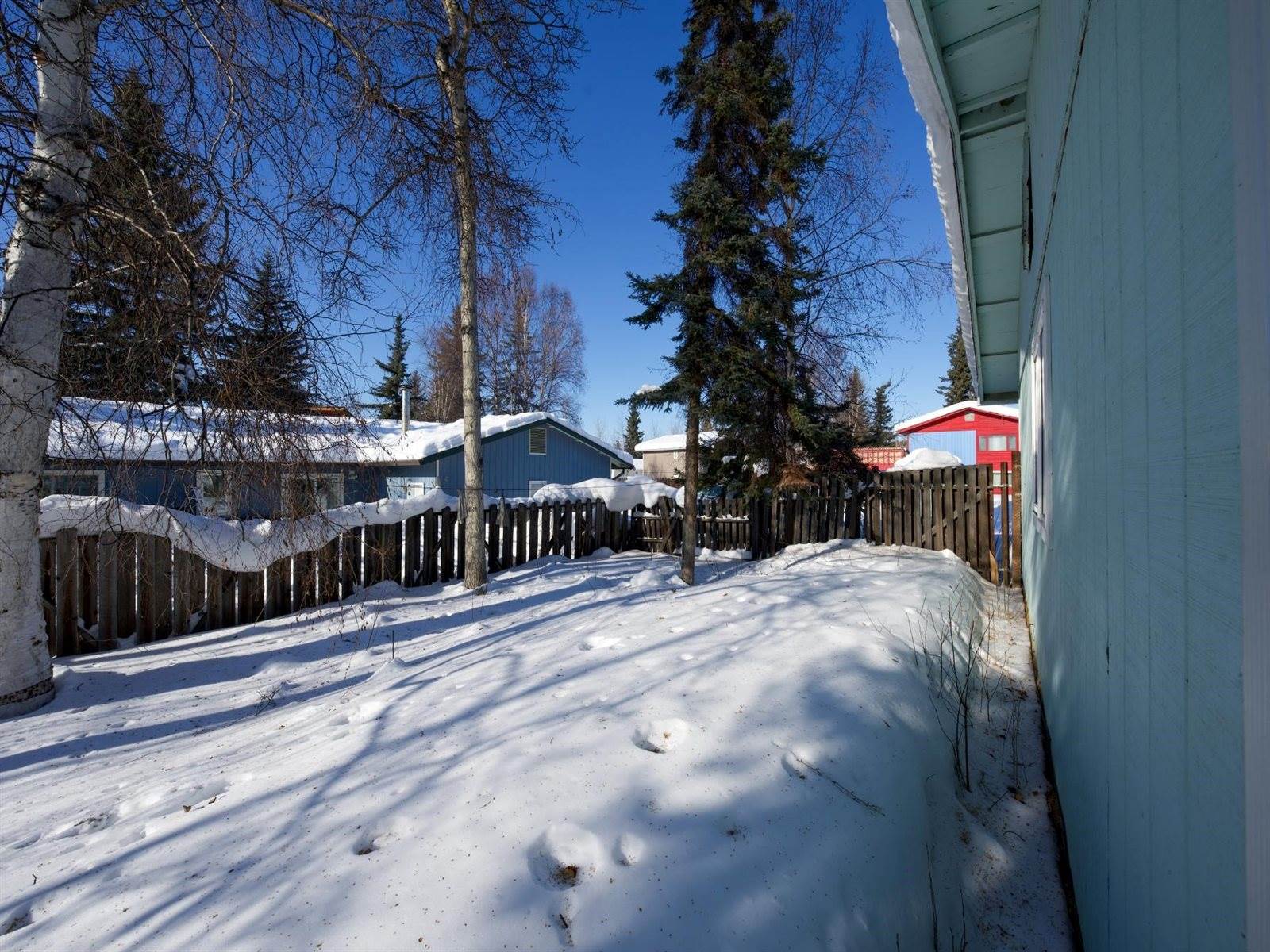 331 Carlton Drive, Fairbanks, AK 99712