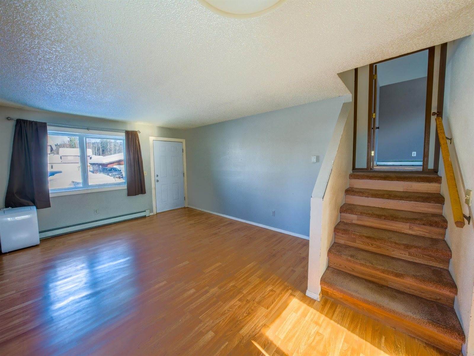 331 Carlton Drive, Fairbanks, AK 99712