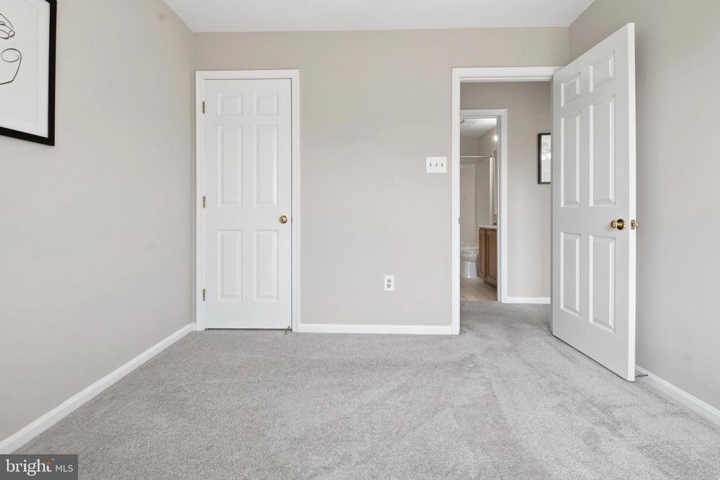 5220 Lightfoot Path, Columbia, MD 21044