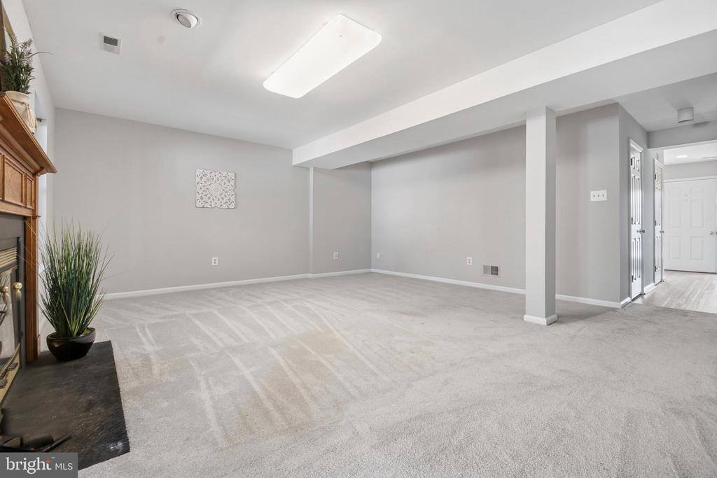 5220 Lightfoot Path, Columbia, MD 21044