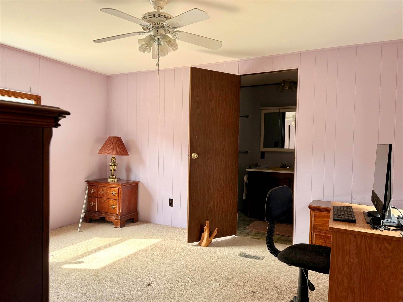 979 Essex Street, Bangor, ME 04401