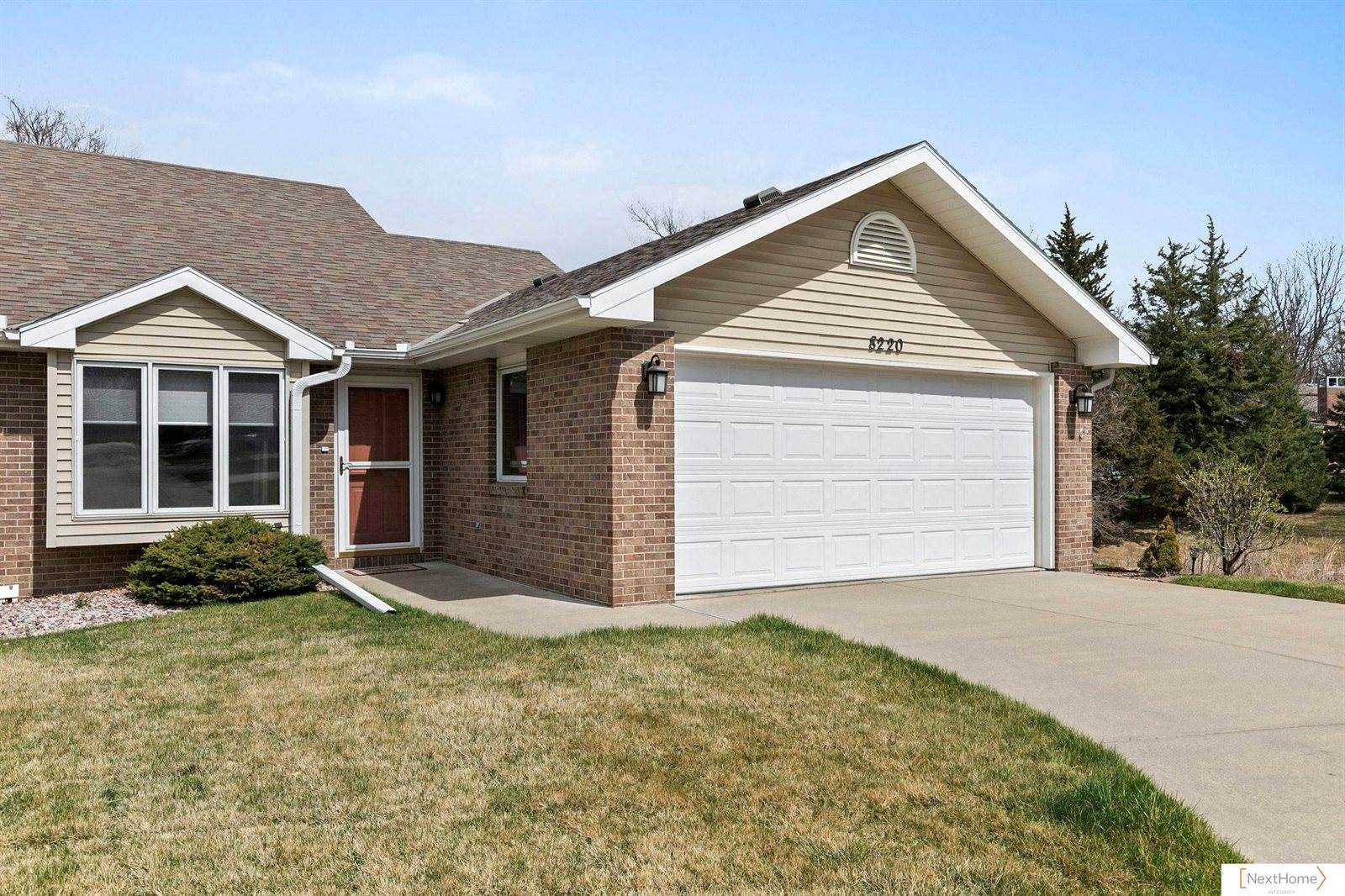 8220 A Street, Lincoln, NE 68510