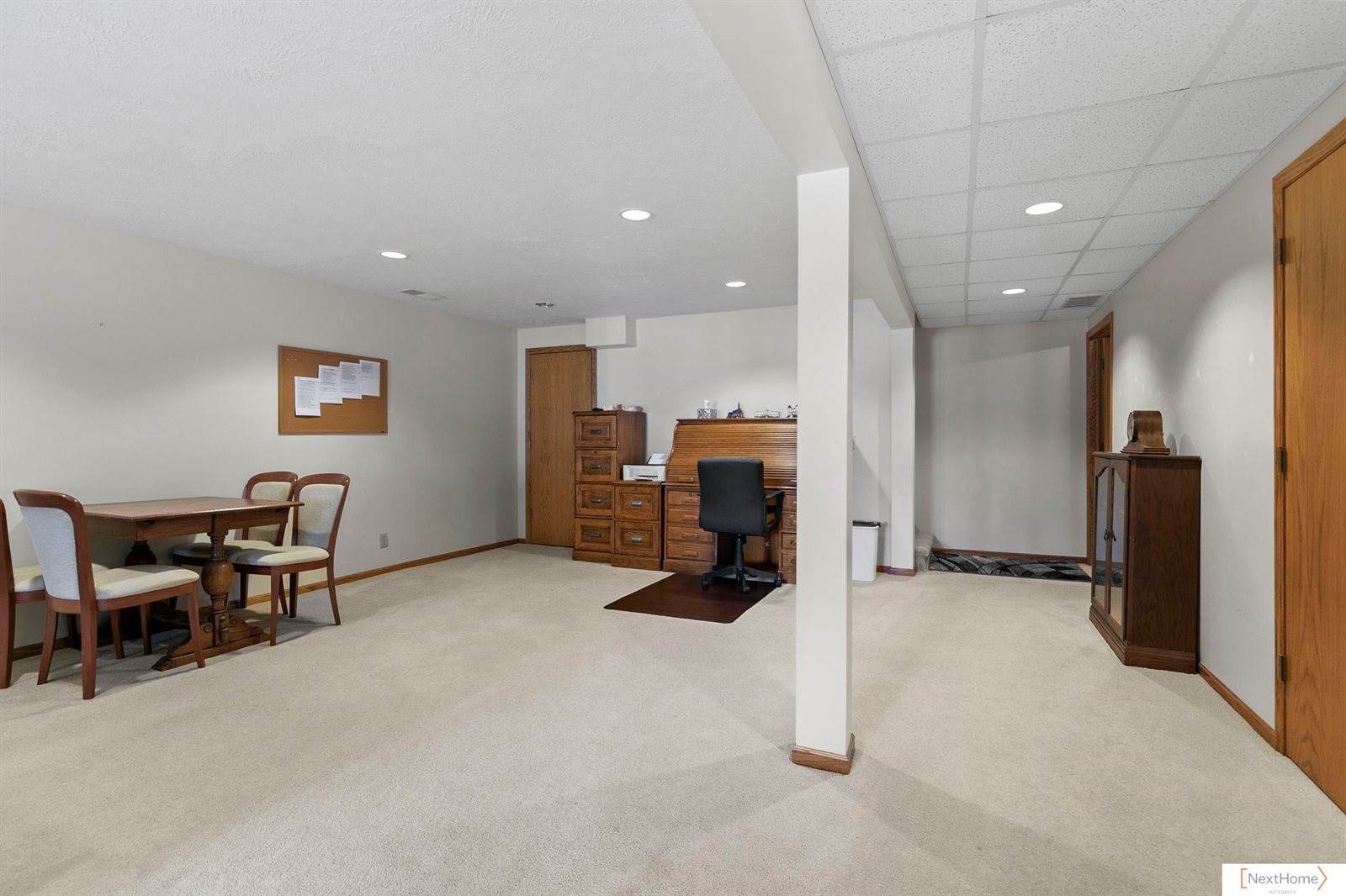 8220 A Street, Lincoln, NE 68510