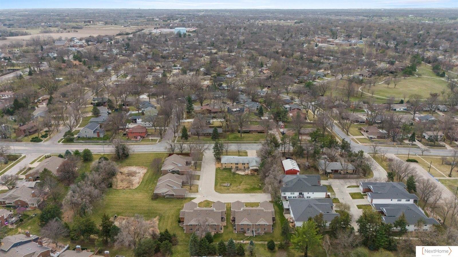 8220 A Street, Lincoln, NE 68510