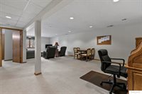 8220 A Street, Lincoln, NE 68510