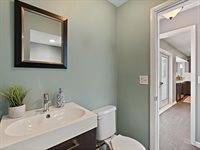 8210 Ridgewood Road, Rock Island, IL 61201