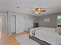 8210 Ridgewood Road, Rock Island, IL 61201