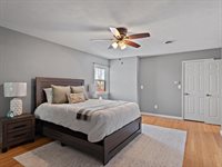 8210 Ridgewood Road, Rock Island, IL 61201