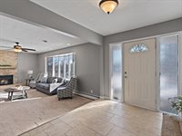 8210 Ridgewood Road, Rock Island, IL 61201