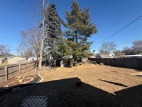 900 14TH Place, Camanche, IA 52730