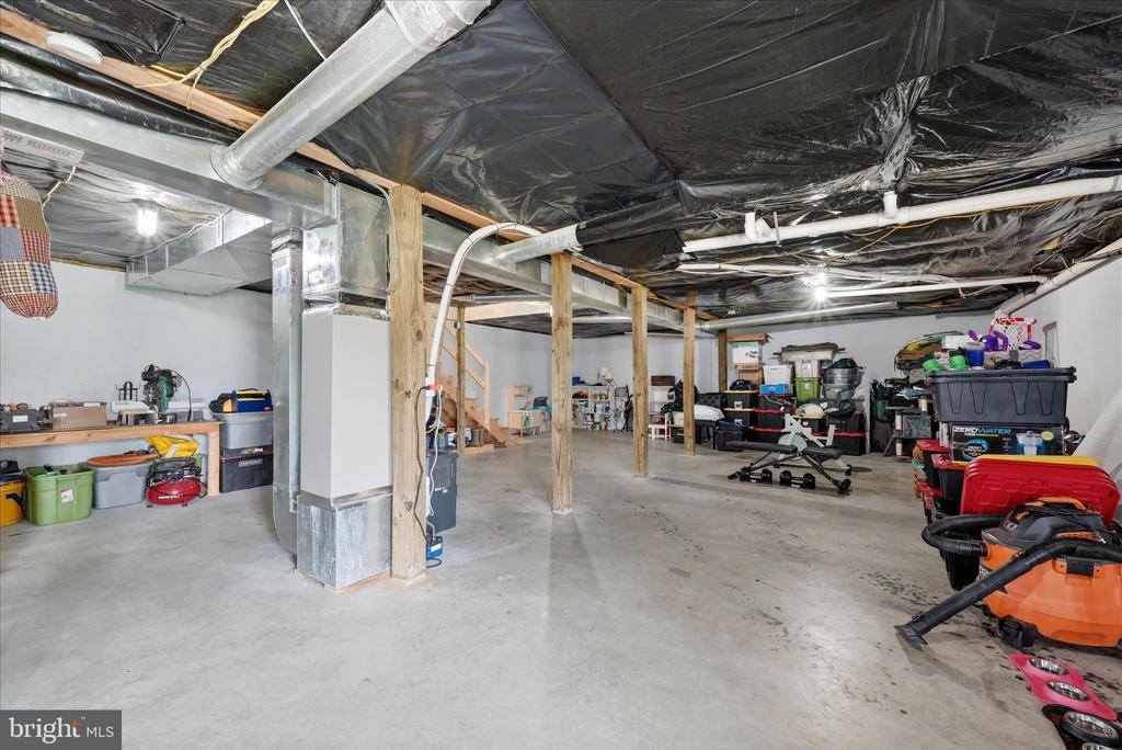 345 Paso Fino Drive, Augusta, WV 26704