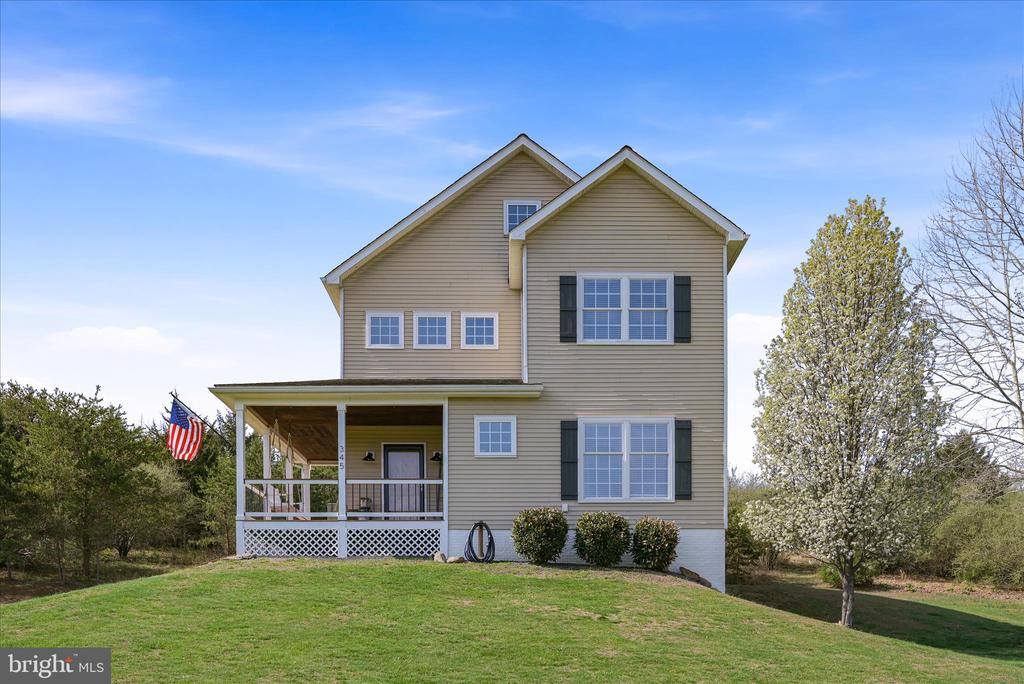 345 Paso Fino Drive, Augusta, WV 26704