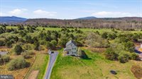 345 Paso Fino Drive, Augusta, WV 26704